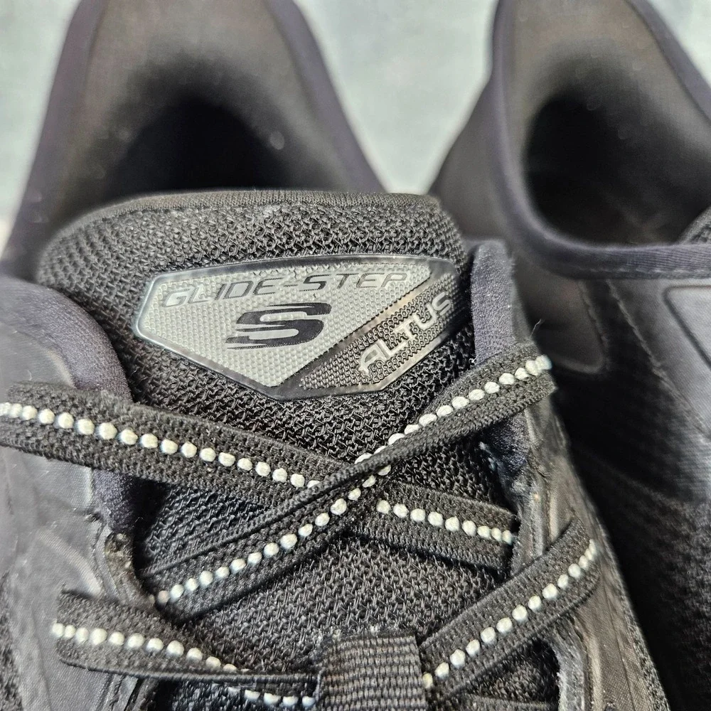 Skechers Glide-Step Slip-Ins Hands Free Comfort Sneaker Black Mens Size 12 Wide